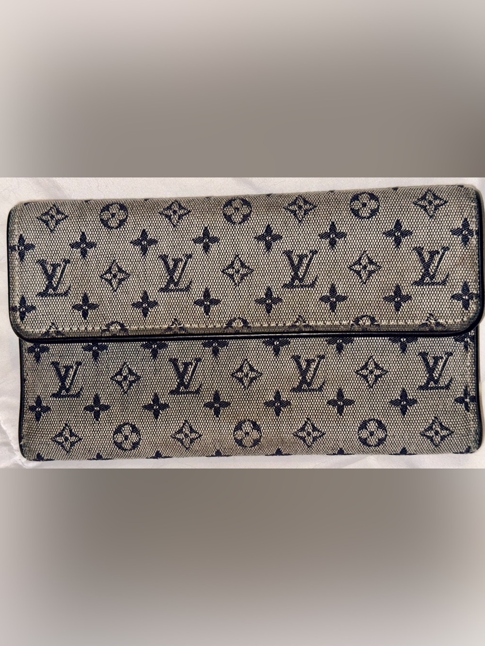 Louis Vuitton MINI LIN Porte Tresor International Wallet. Navy & Khaki. EUC.